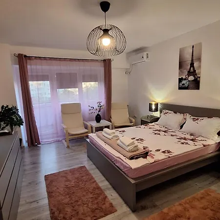 Central Splendor Studio Mall Бухарест